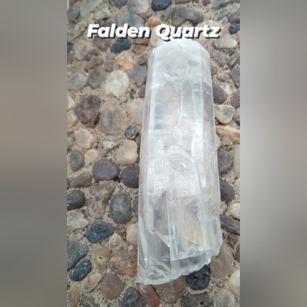 Falden Quartz Crystal Rock Cluster Specimen 4.25"Glistening Faden Quartz //